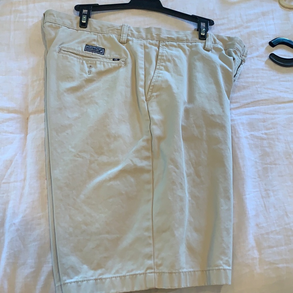 Men’s nautica khaki shorts